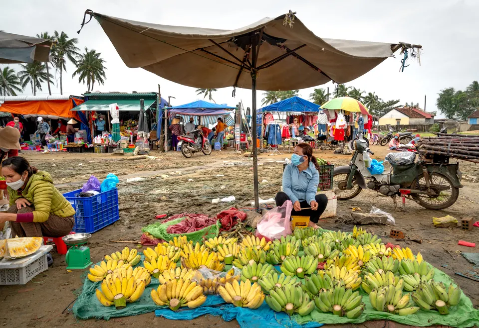 Exploring Gibsonton While Staying Safe on the Road in Gibsonton